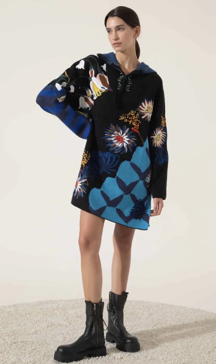 Poncho Jazmín Chebar - imagen 4