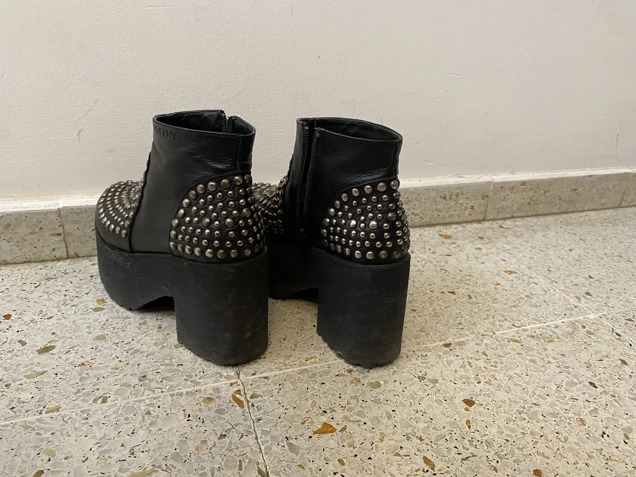 Borcegos Sarkany - imagen 4