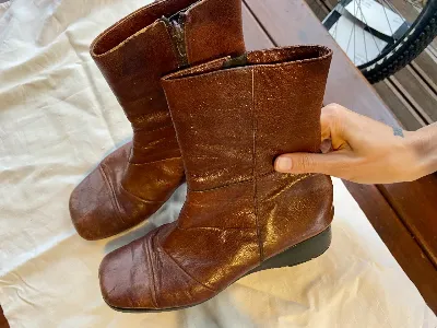 Botas
