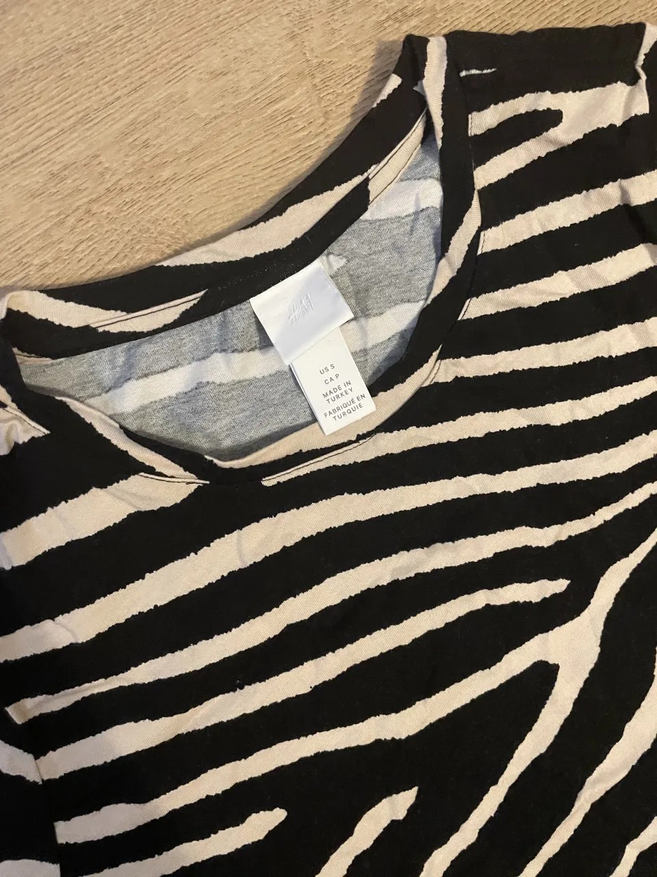 Remera H&M - imagen 2