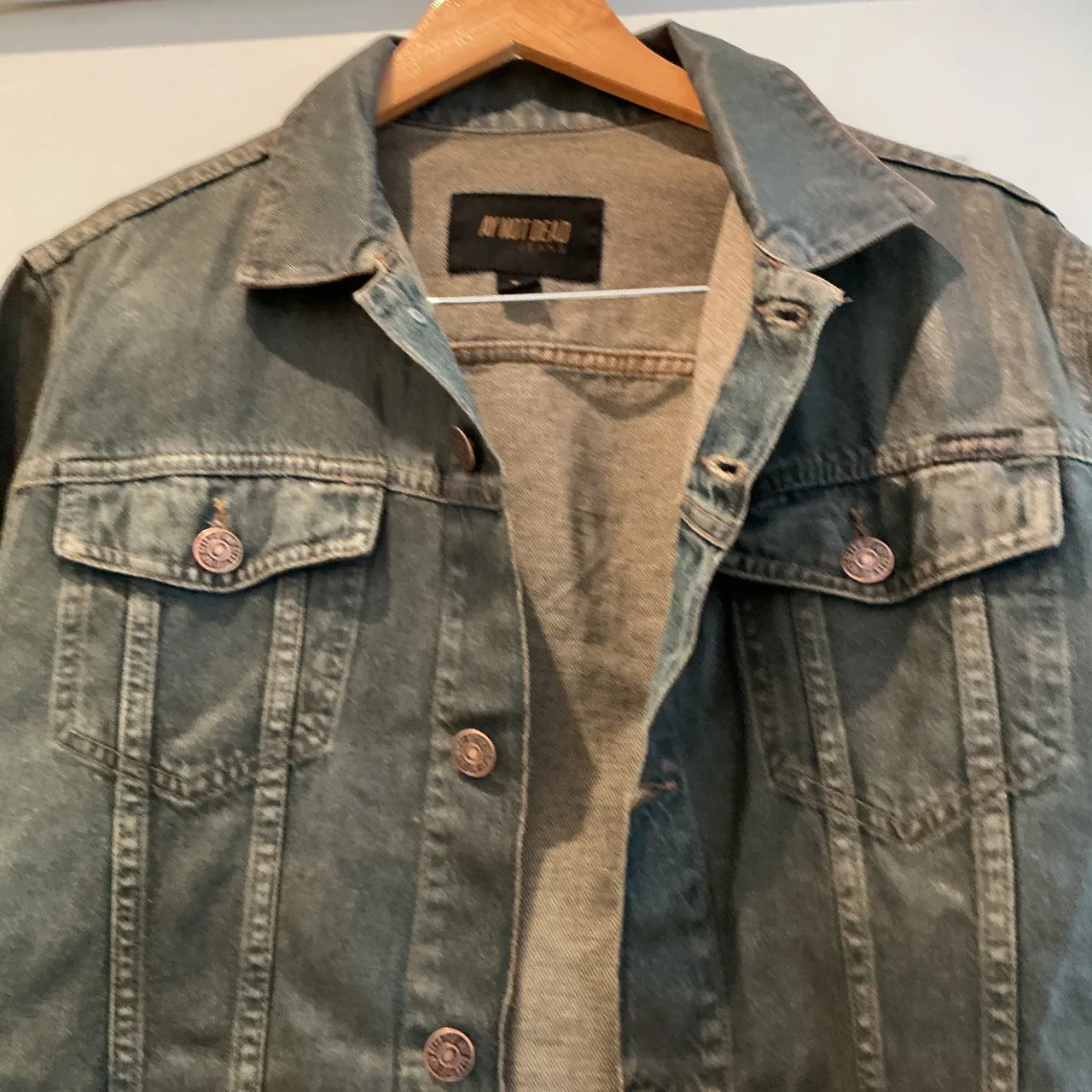 Campera Ay Not Dead - imagen 1