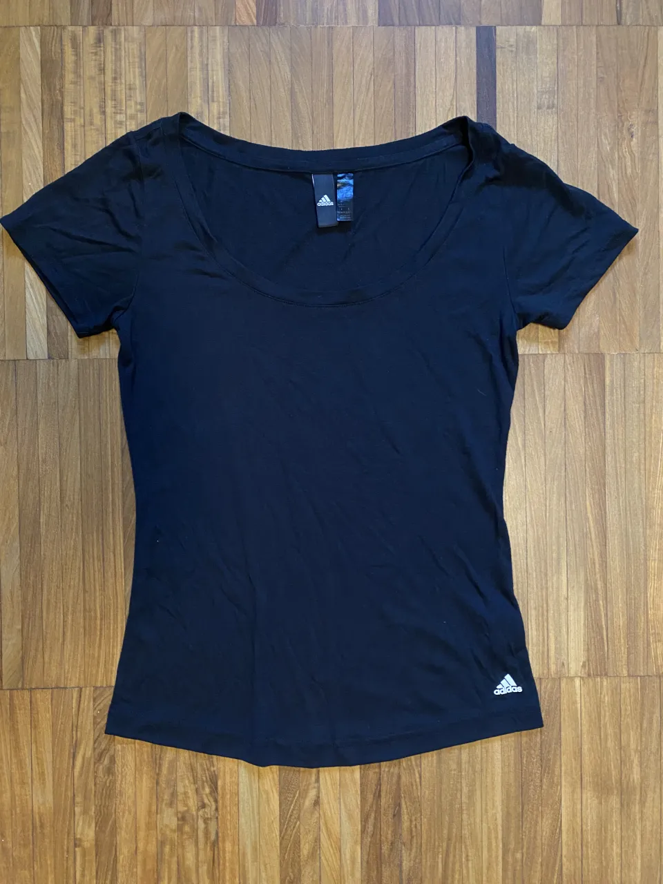 Remera adidas - imagen 1