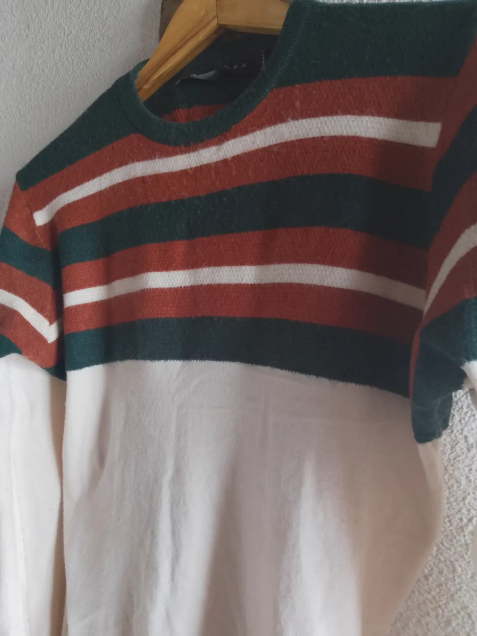 Sweater Red cross - imagen 2