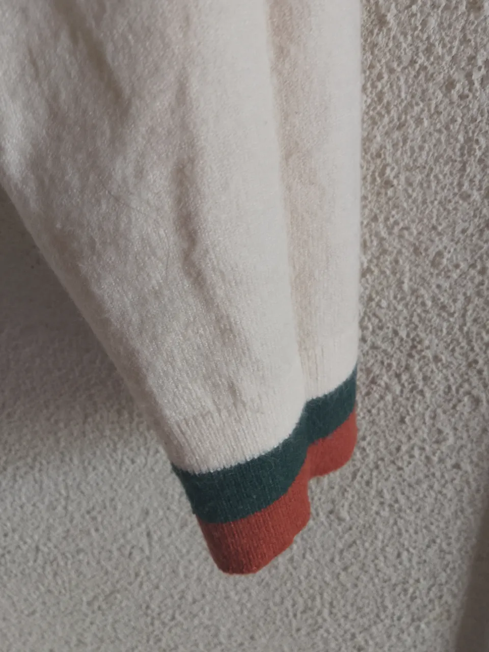 Sweater Red cross - imagen 3