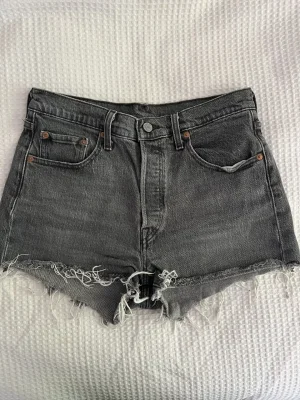 Levi's