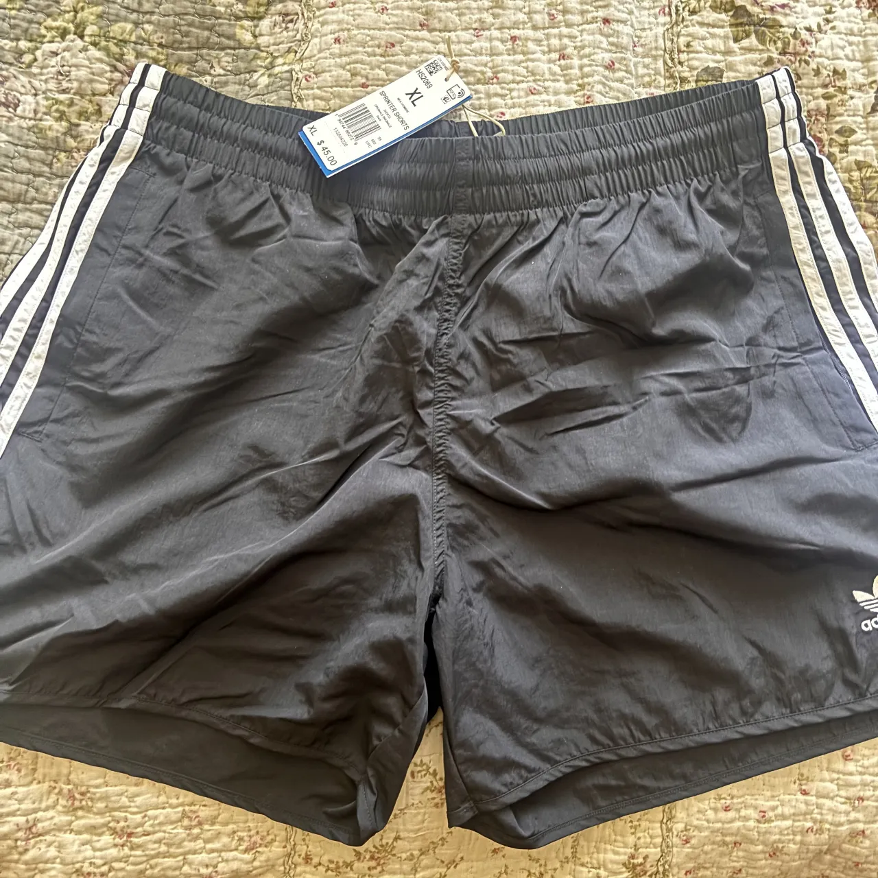 Short adidas miniatura 2