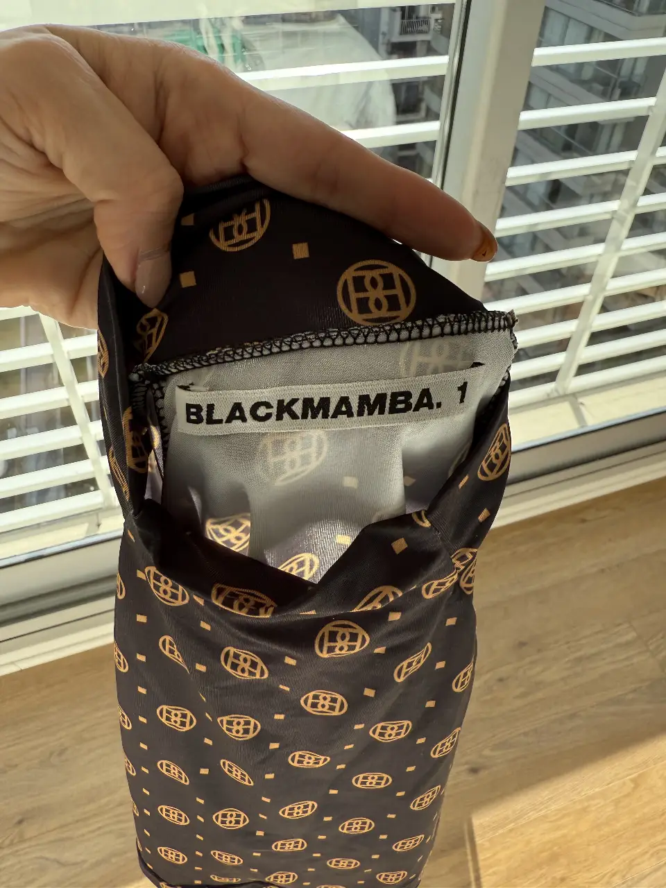 Top BLACKMAMBA - imagen 2