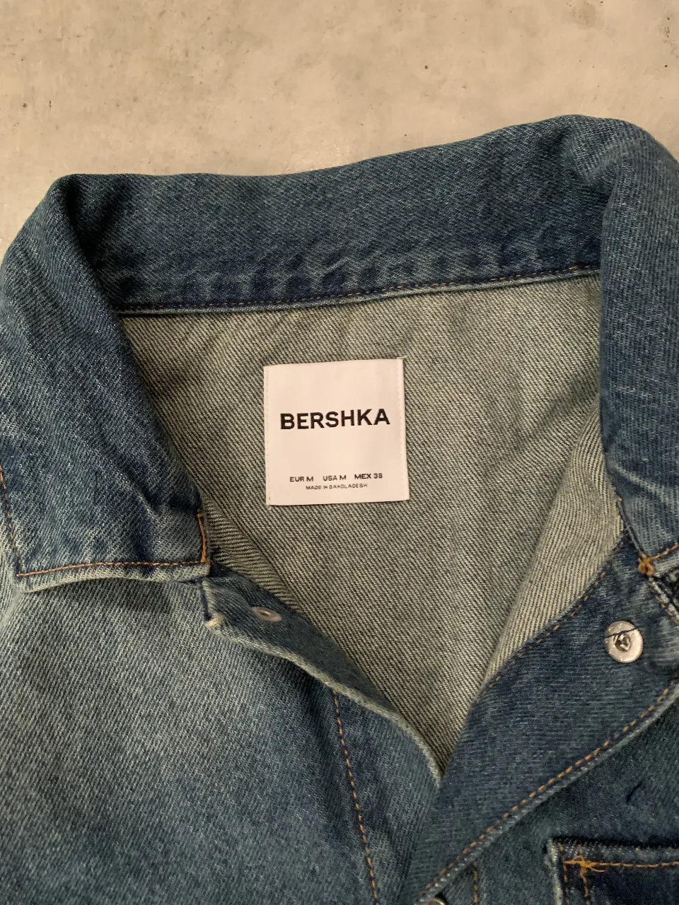 Campera Bershka - imagen 3