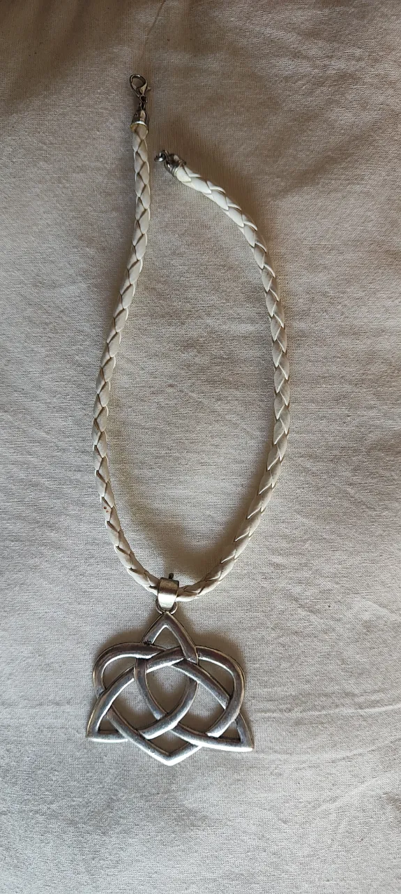 Collar (sin marca) - imagen 1
