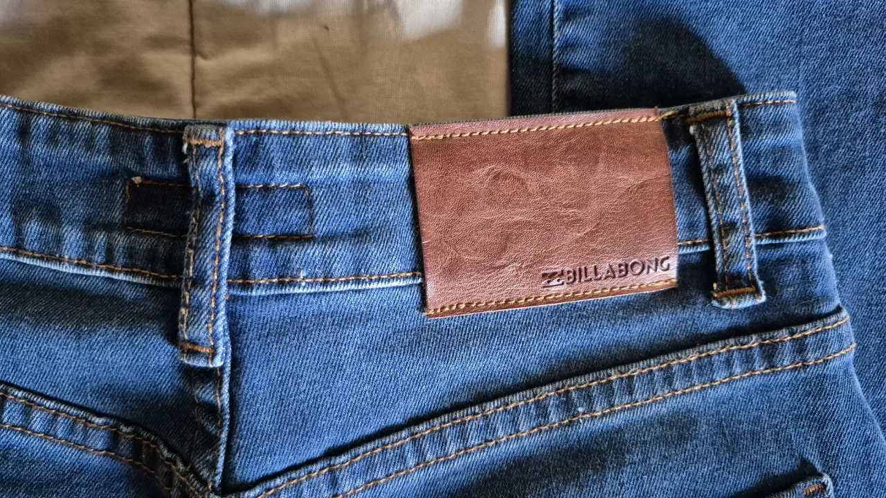 Jean Billabong - imagen 3