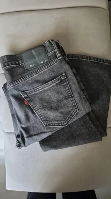 Levi's