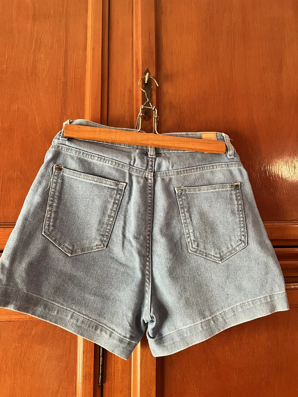 Short A ≠ - imagen 2