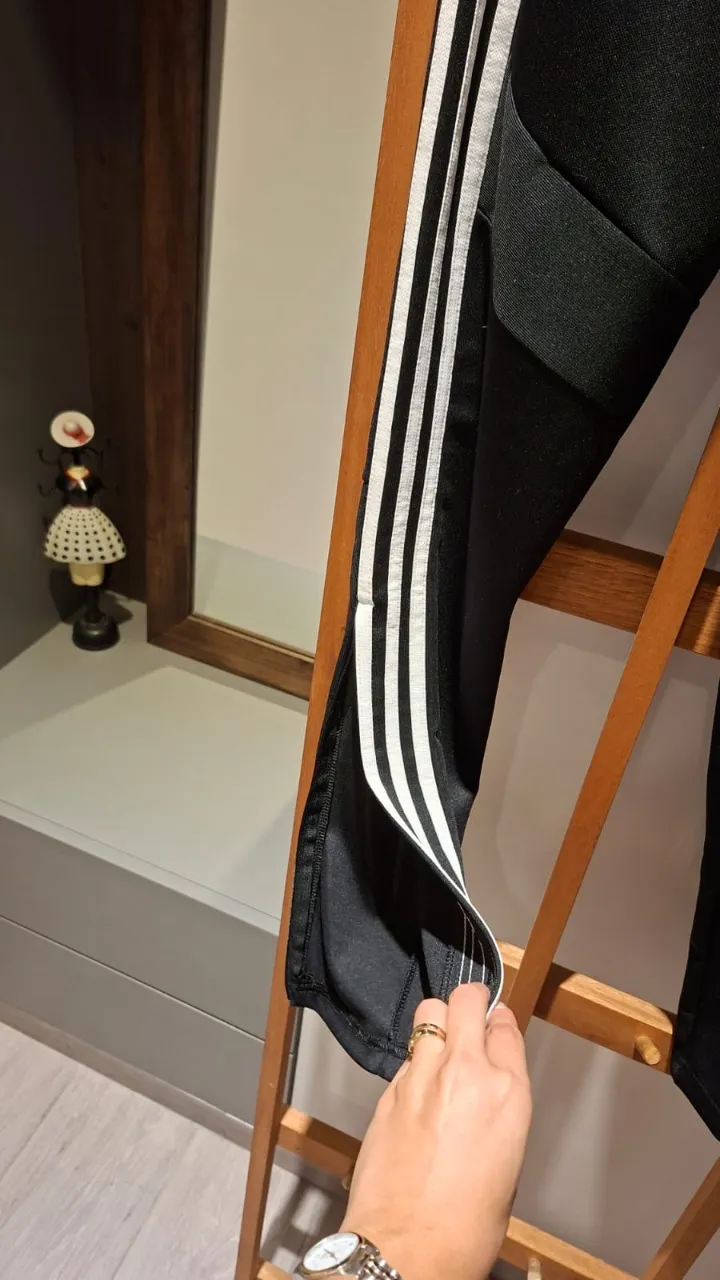 Pantalón adidas miniatura 4