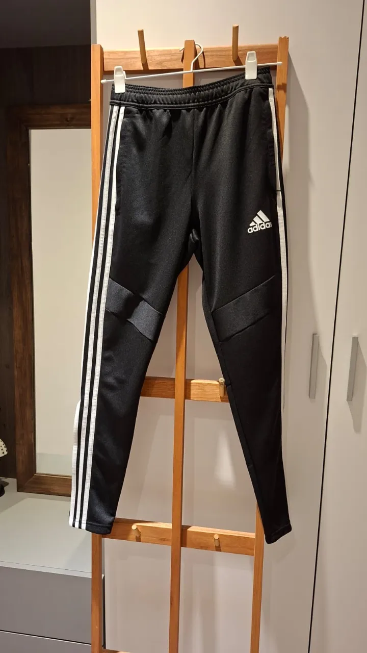 Pantalón adidas