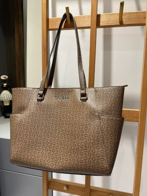 GUESS