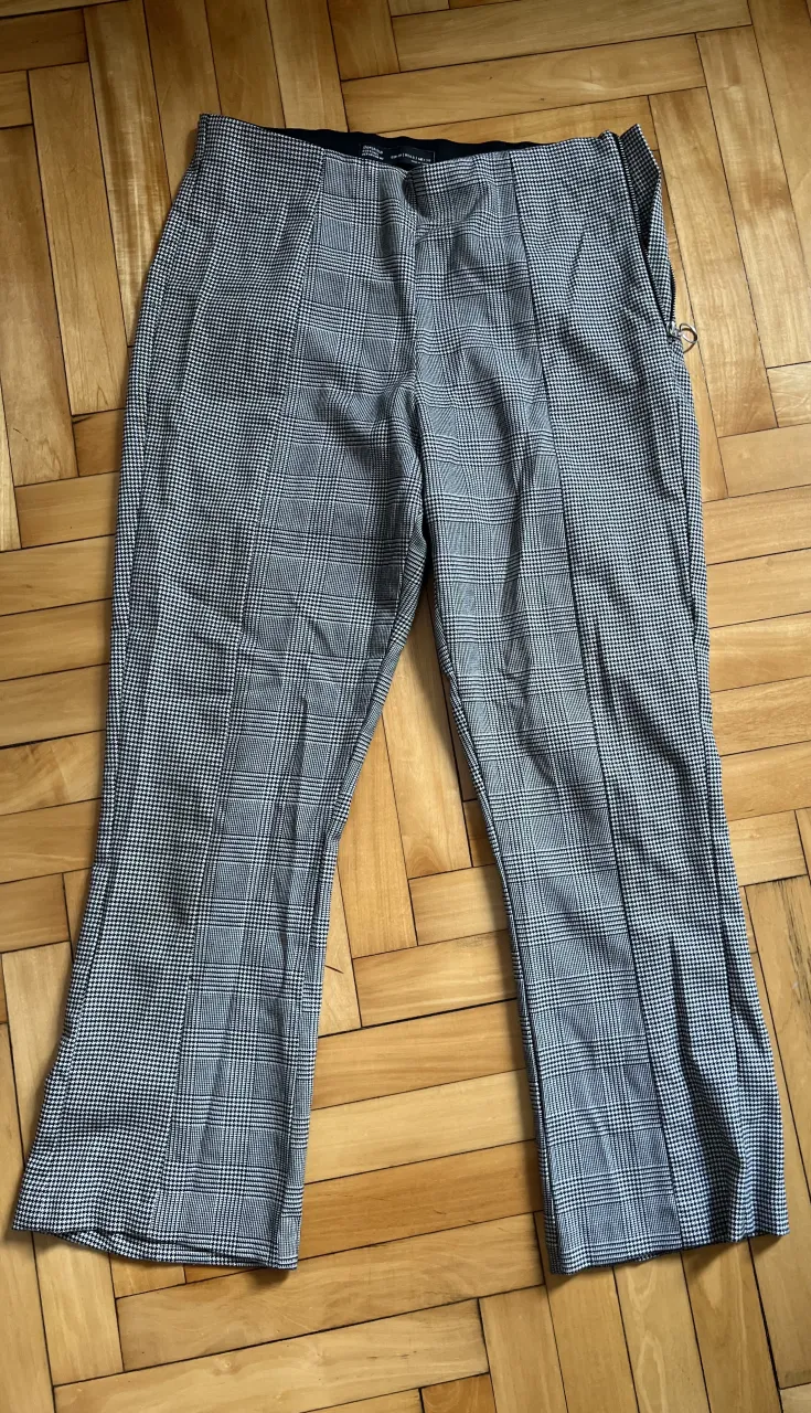 Pantalón Bershka - imagen 1