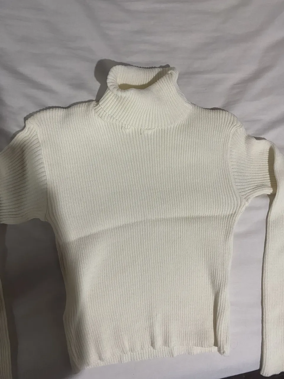 Remera A ≠ - Vista 2