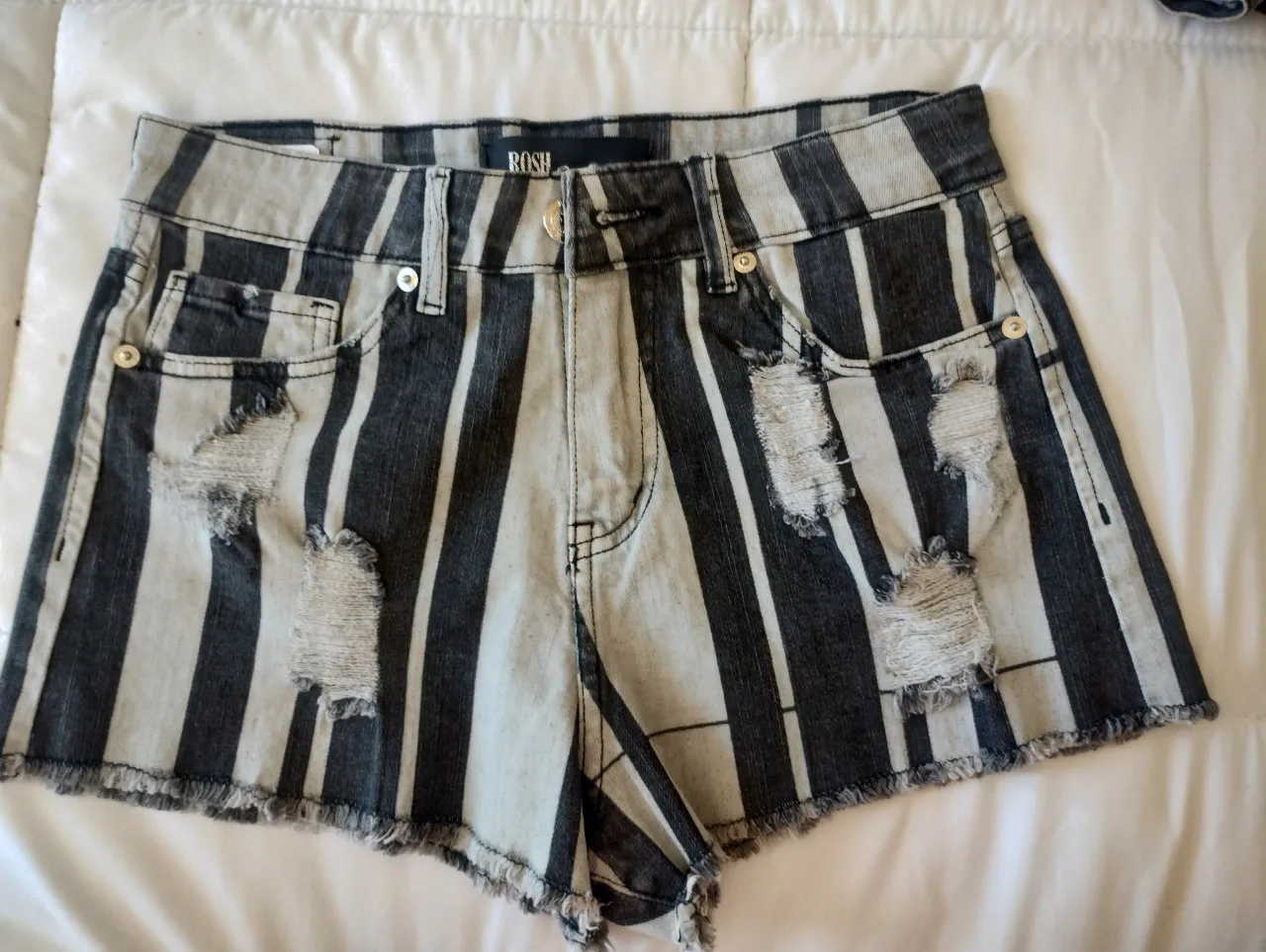 Short Rosh - imagen 1