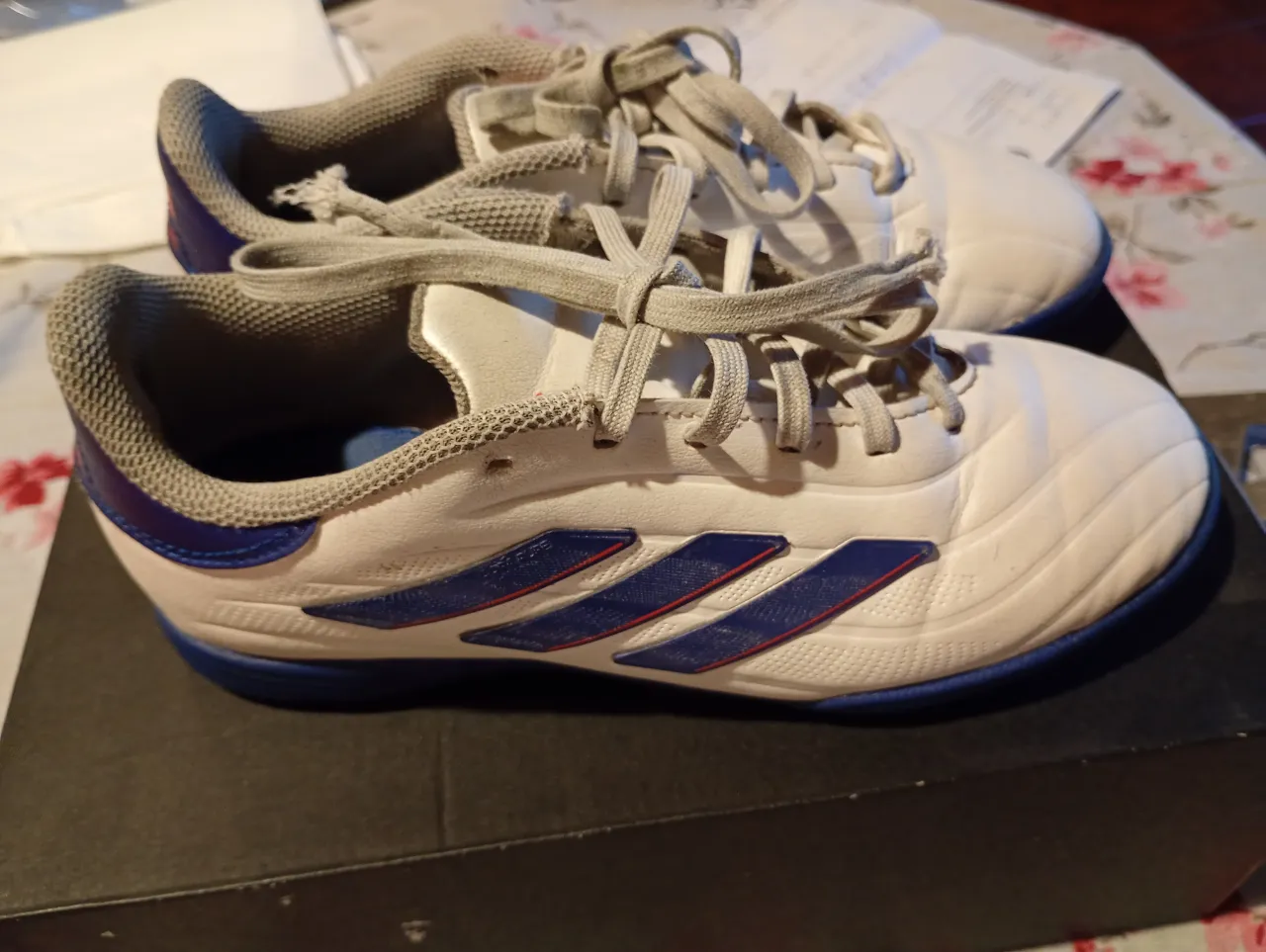Botín de fútbol adidas - imagen 2