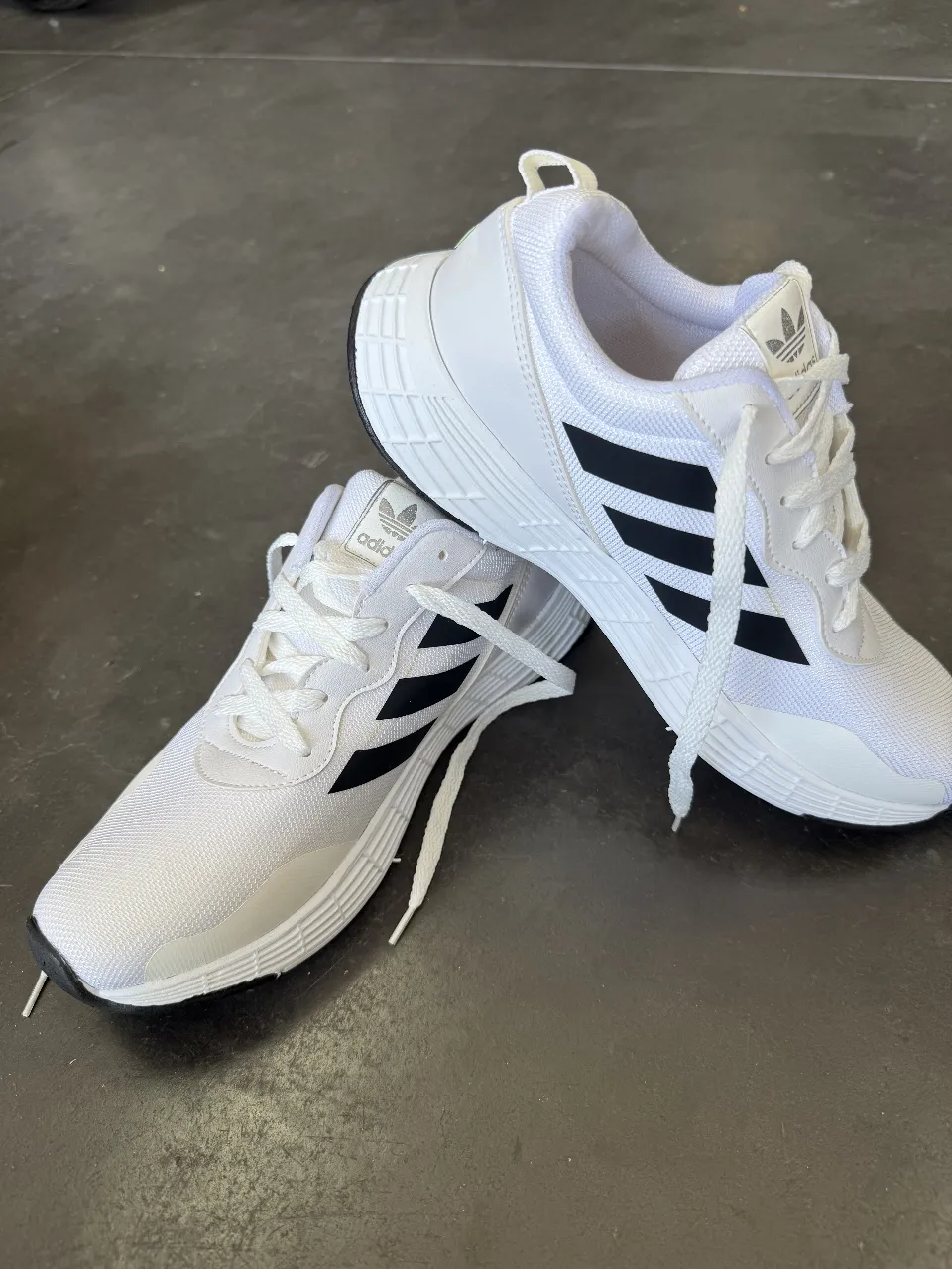 Zapatillas adidas - imagen 3
