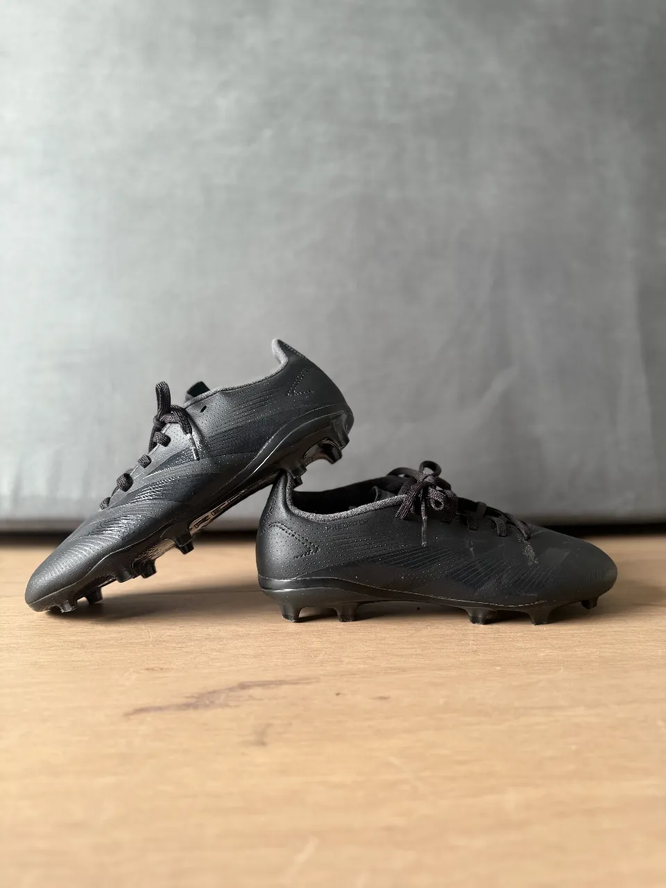 Botín de fútbol adidas - imagen 1