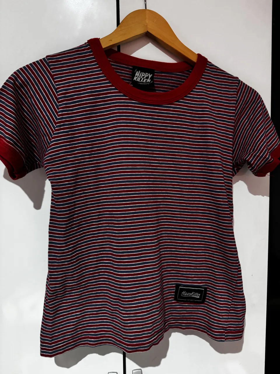 Remera a rayas. Perfecta para el día a día o para una salida informal.