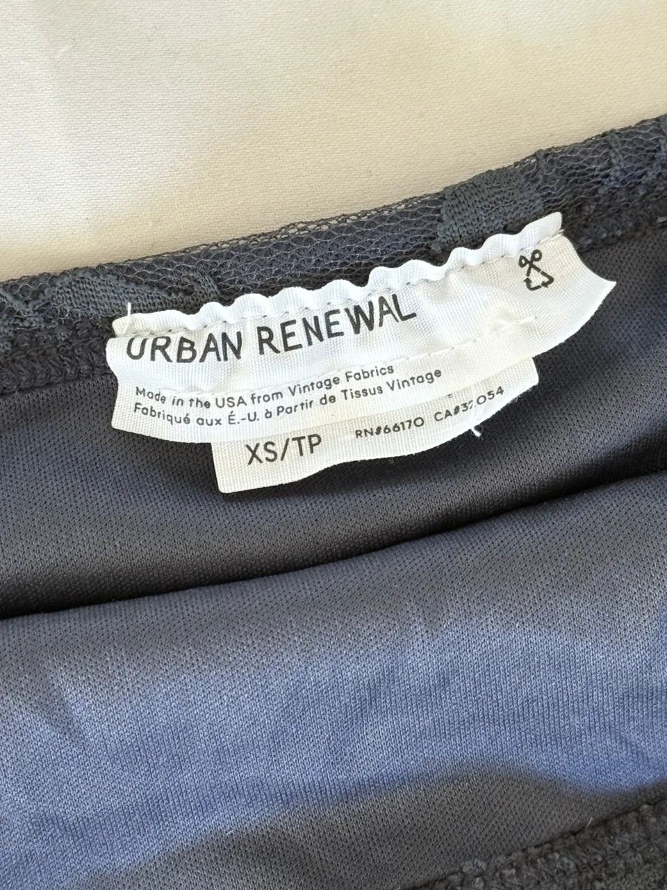 Top Urban Outfitters - imagen 1