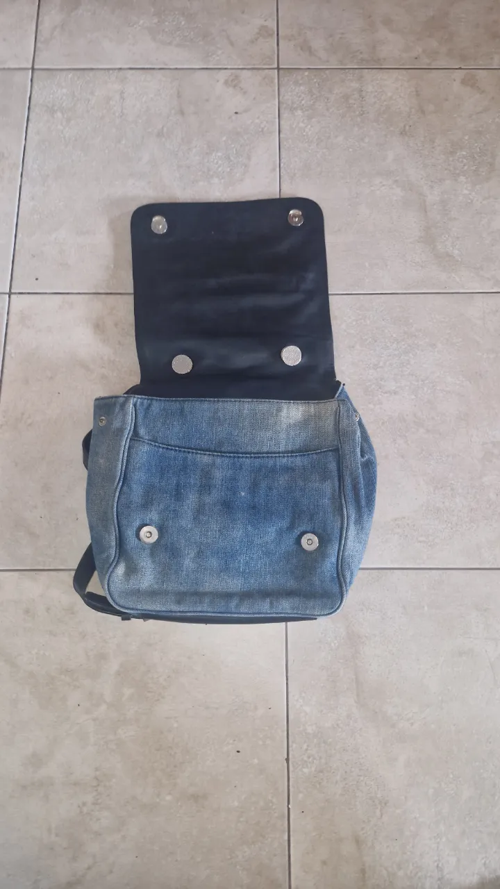 Mochila GUESS - imagen 3