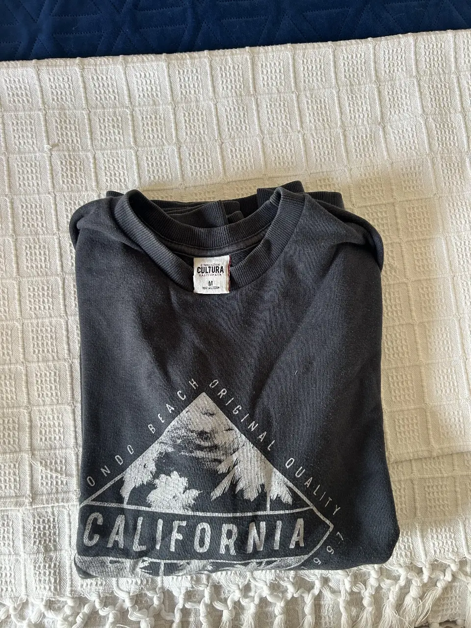 Buzo Cultura - Vista 4