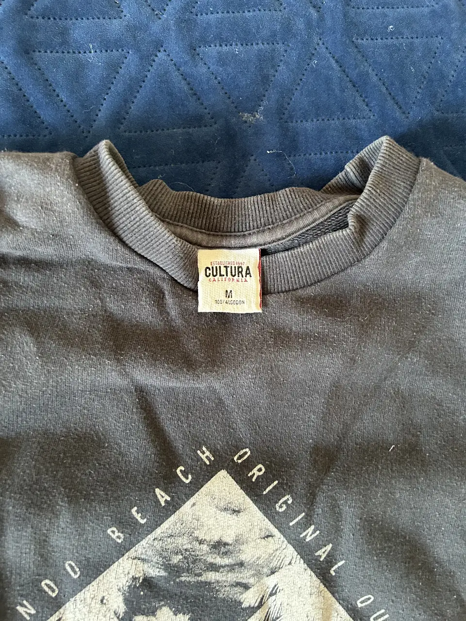 Buzo Cultura - Vista 2