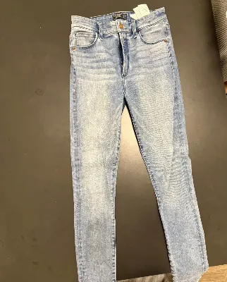 Abercrombie & Fitch
