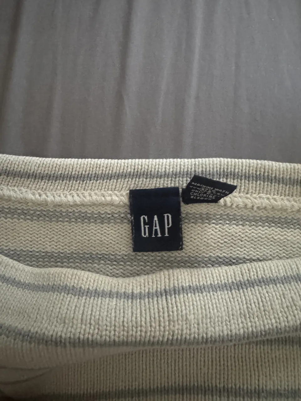 Buzo GAP - imagen 2