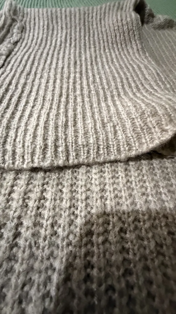 Sweater A ≠ - imagen 3