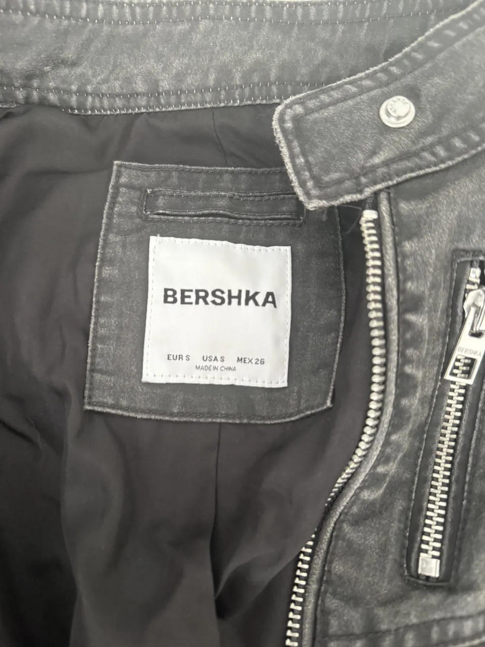 Top Bershka - Vista 3