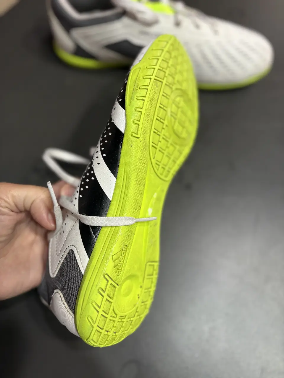Botines adidas - imagen 4