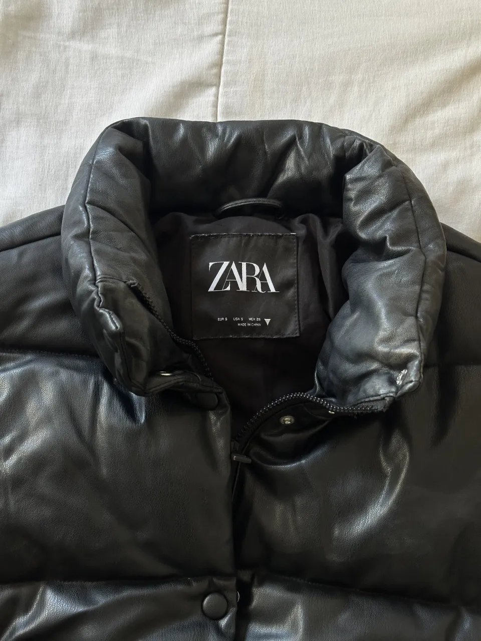 Campera Zara - Vista 3