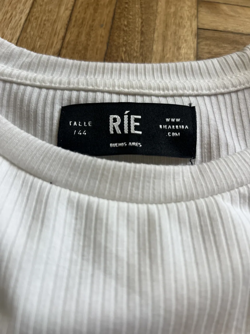 Remera Rie - imagen 2