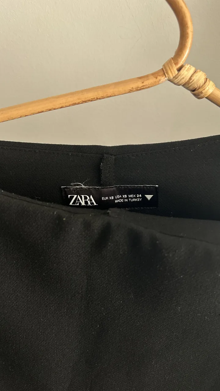 Pollera Zara - Vista 3