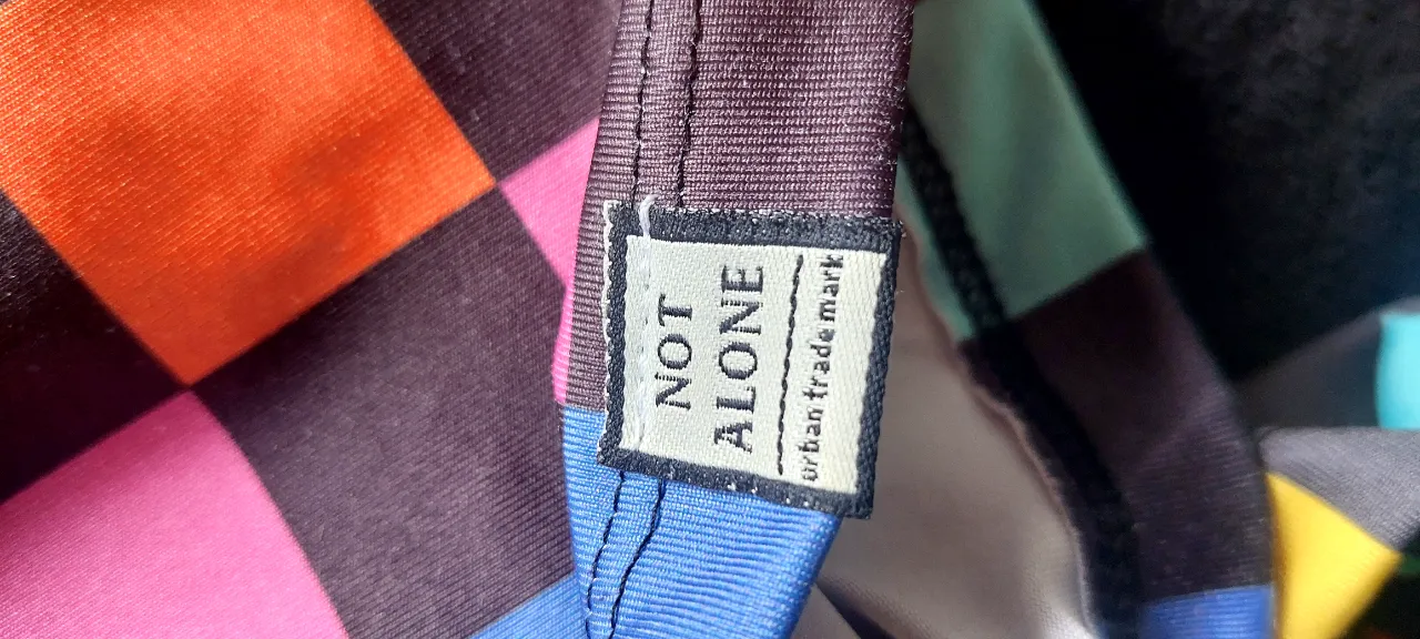 Remera Not alone - imagen 4