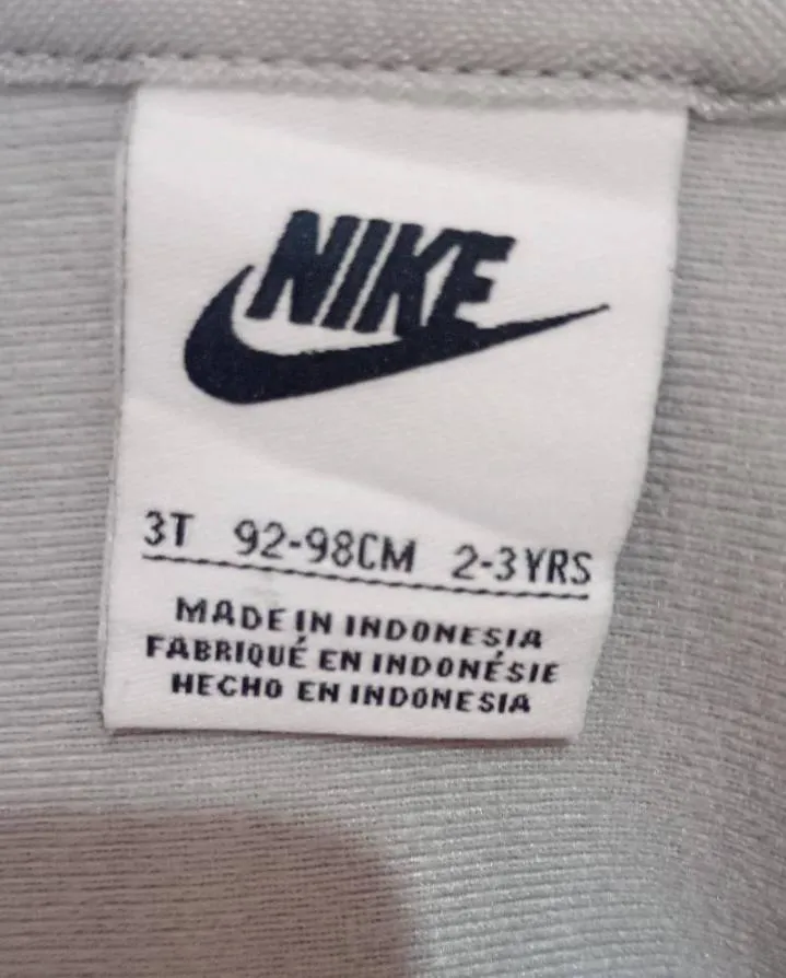 Ropa deportiva Nike - imagen 2