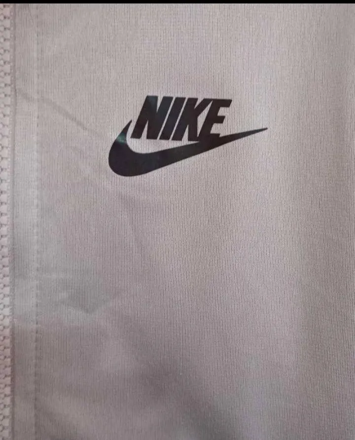 Ropa deportiva Nike - imagen 6