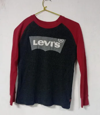 Levi's