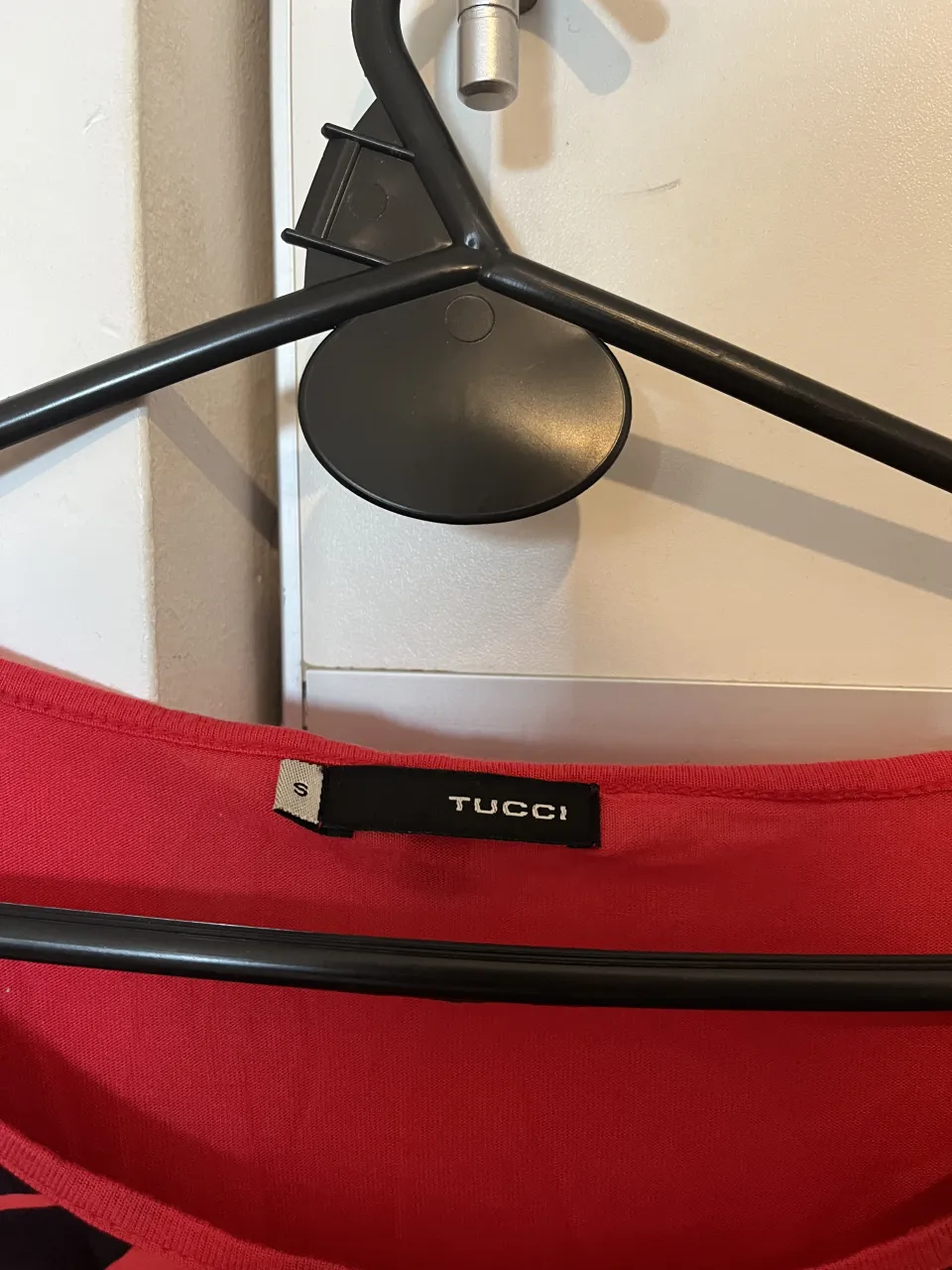 Remera Tucci - Vista 2