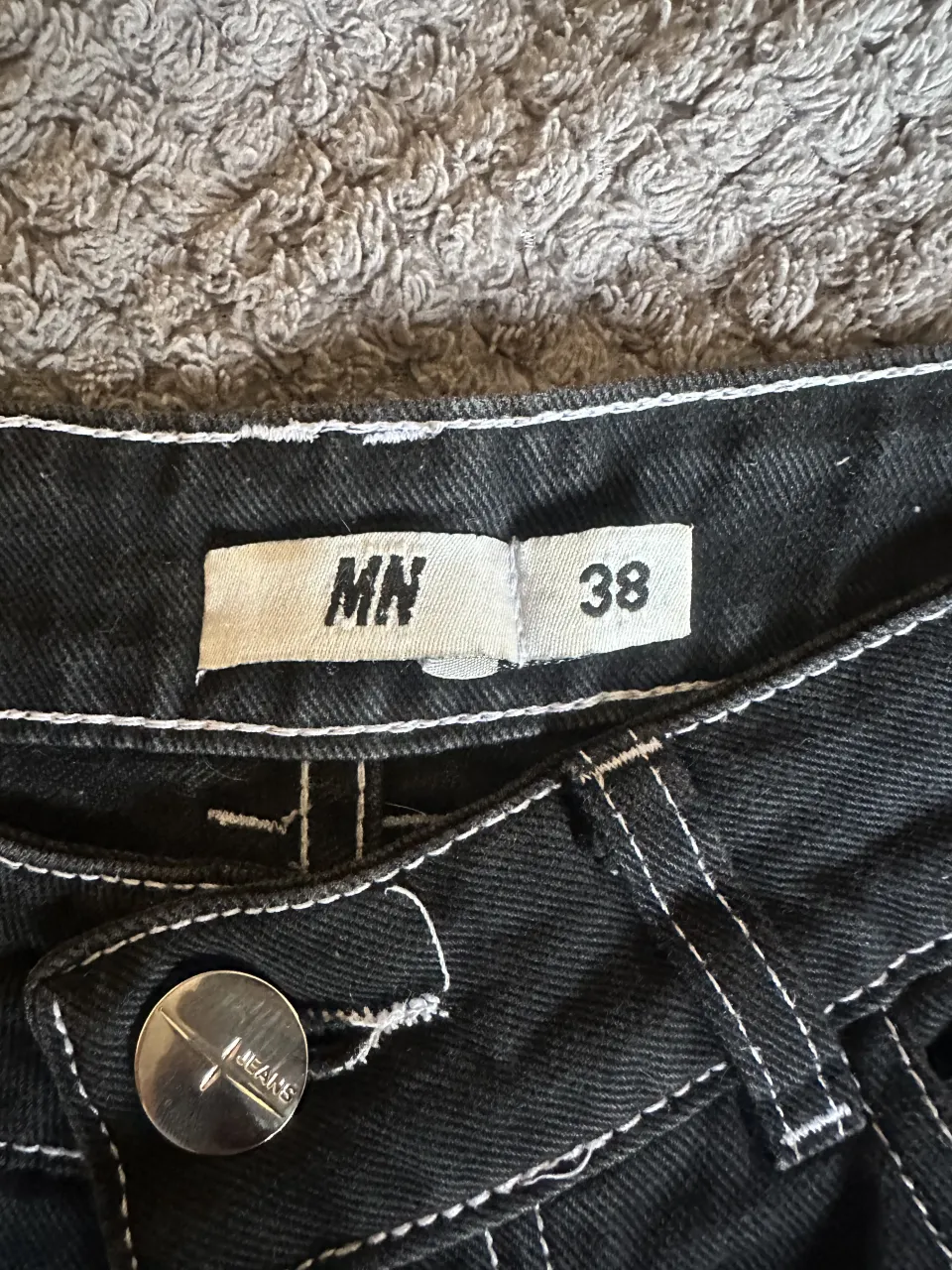 Jean Mn - imagen 3