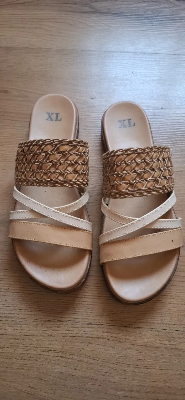 Sandalias XL - imagen 1