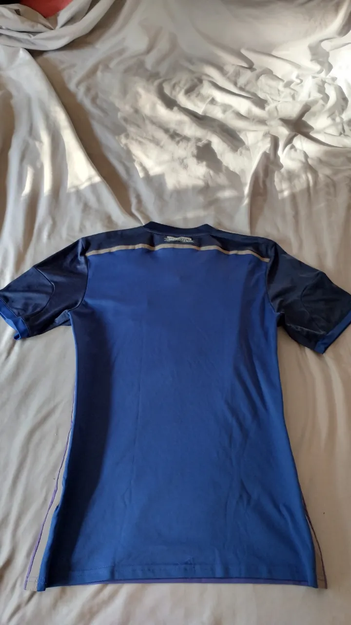 Remera adidas miniatura 4