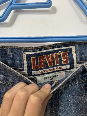Levi's