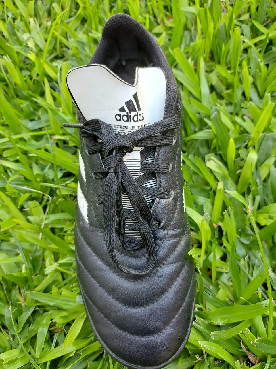 Botín de fútbol adidas - imagen 2