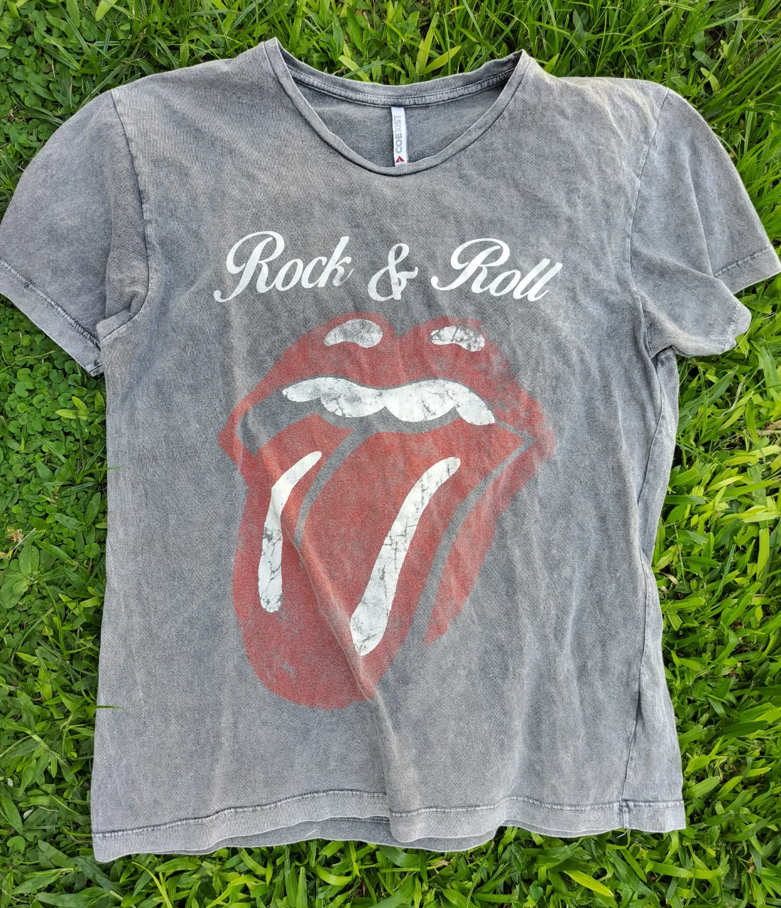 Remera COEXIST - imagen 1