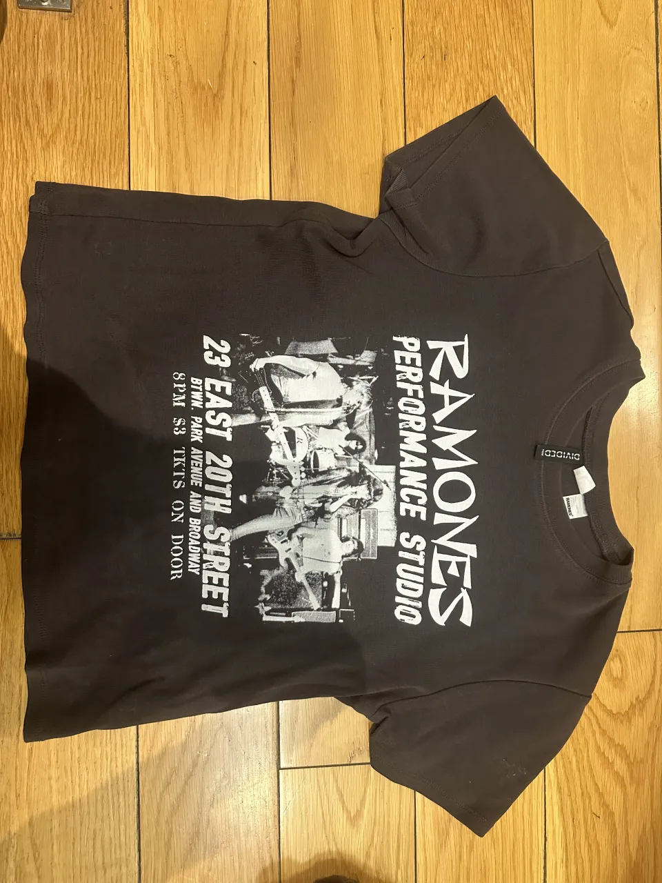 Remera Hym - imagen 1